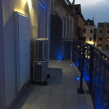 Апартаменты In Centro La Piazza *