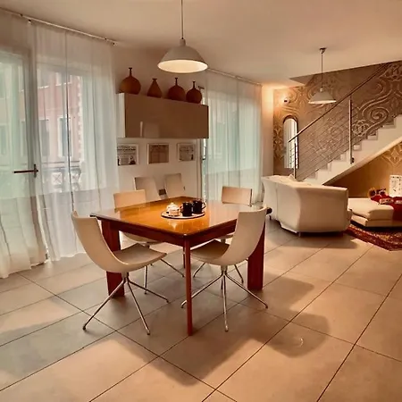 In Centro La Piazza *