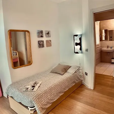 Apartment In Centro La Piazza