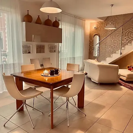 In Centro La Piazza *