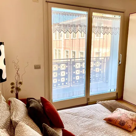Apartment In Centro La Piazza